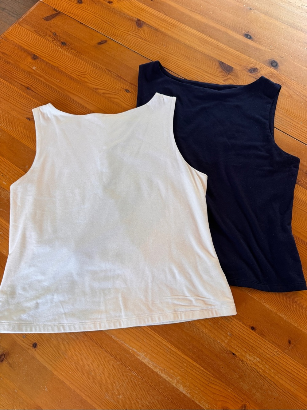 Women’s Tank Top Set - White & Navy